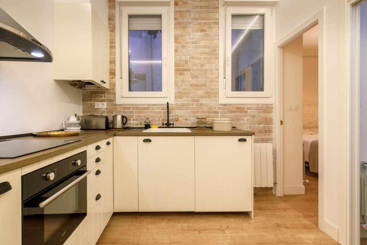 Vivienda Turistica Estilosa En La Zona Vieja Bilbao Ngoại thất bức ảnh