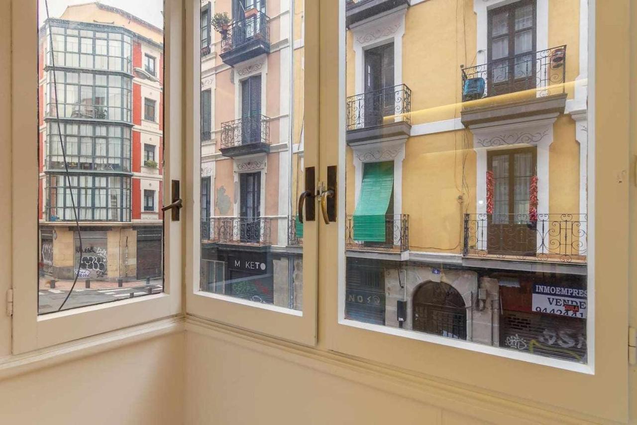 Vivienda Turistica Estilosa En La Zona Vieja Bilbao Ngoại thất bức ảnh